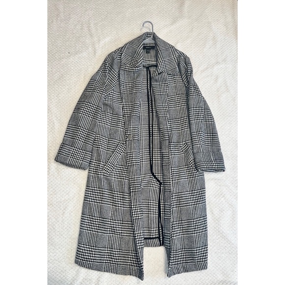 Forever 21 Jackets & Blazers - Women’s coat🤩